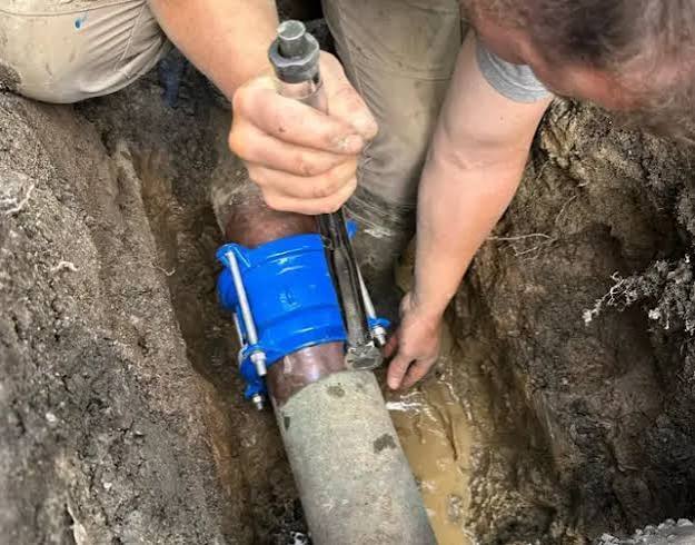 Emergency plumbing service (uploaded image)